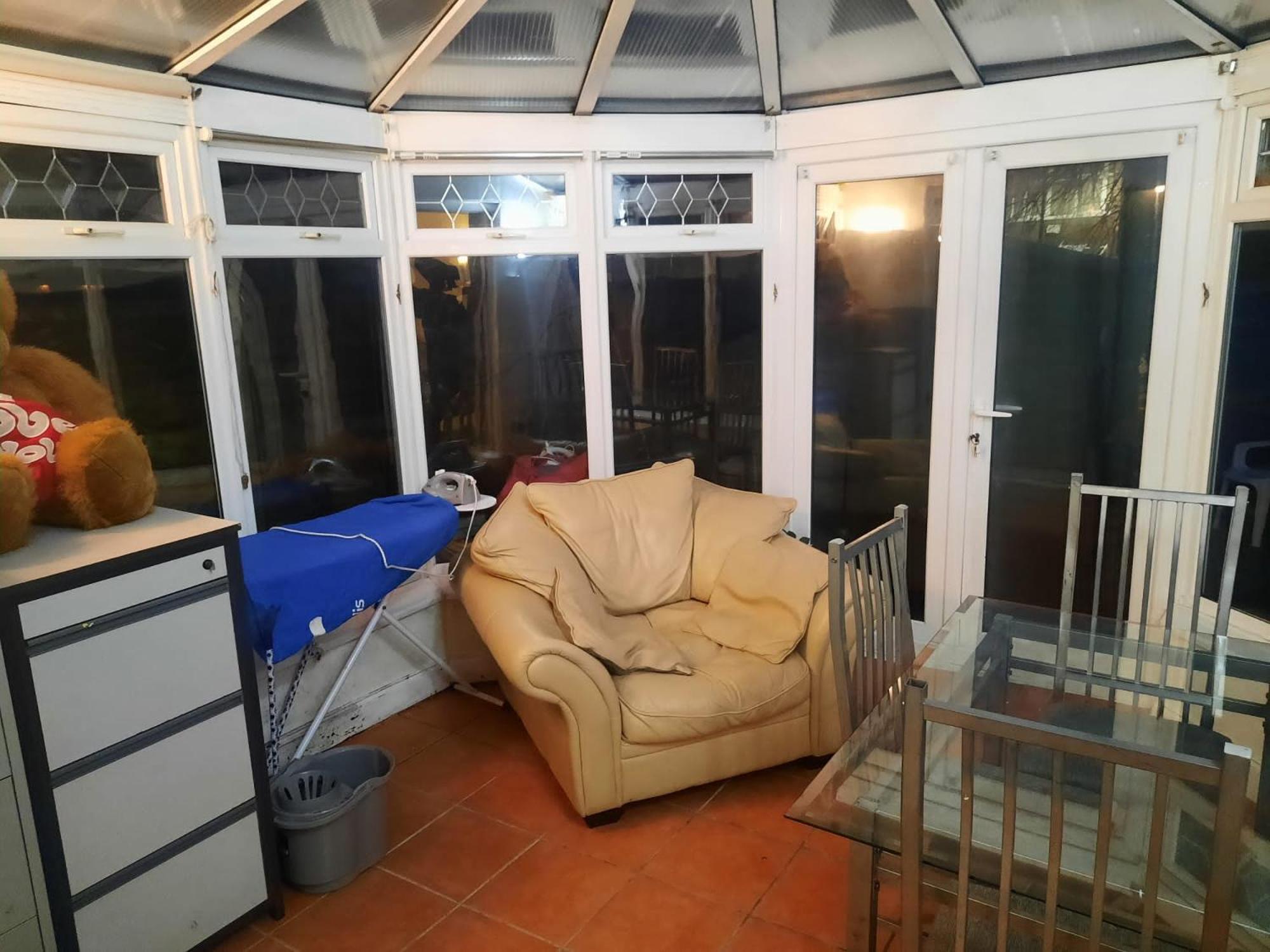 Home Away In A Close Thamesmead  Ngoại thất bức ảnh